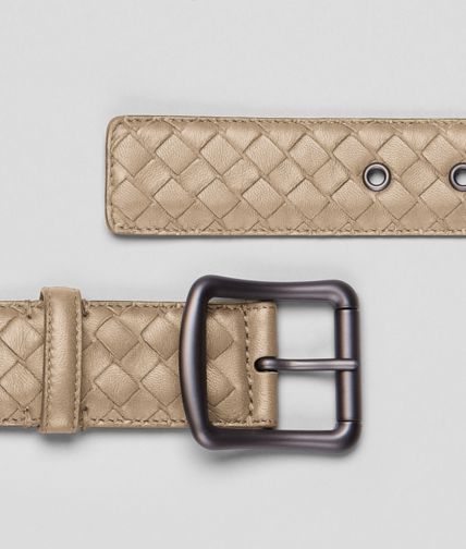 BOTTEGA VENETA - Gürtel aus Nappaleder Intrecciato Walnut