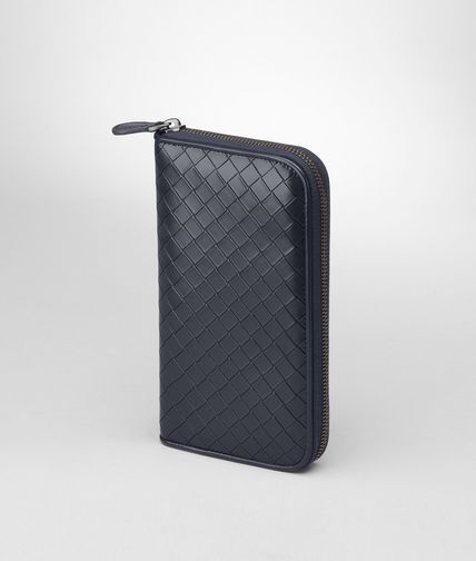 BOTTEGA VENETA - Prusse Nero Intreccio Scolpito Spazzolato Zip Around Wallet