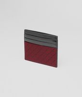 Bottega Veneta® Fraise Nero Intreccio Scolpito Spazzolato Card Case Bottega Veneta® Fraise Nero Intreccio Scolpito Spazzolato Card Case