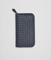 Bottega Veneta® Portemonnaie mit Rundumreißverschluss aus Vachetteleder Intrecciato Prusse Bottega Veneta® Portemonnaie mit Rundumreißverschluss aus Vachetteleder Intrecciato Prusse