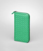 Bottega Veneta® Portemonnaie mit Rundum-Reißverschluss aus Nappaleder Intrecciato Trèfle Bottega Veneta® Portemonnaie mit Rundum-Reißverschluss aus Nappaleder Intrecciato Trèfle
