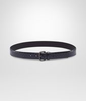 Bottega Veneta® Gürtel aus gebürstetem Intreccio Scolpito Prusse Bottega Veneta® Gürtel aus gebürstetem Intreccio Scolpito Prusse