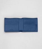 Bottega Veneta® Portemonnaie aus gewaschenem Vintageleder Intrecciato Edoardo und Électrique Bottega Veneta® Portemonnaie aus gewaschenem Vintageleder Intrecciato Edoardo und Électrique
