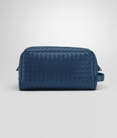 Bottega Veneta® Kosmetiktasche aus VN-Leder Intrecciato Électrique Bottega Veneta® Kosmetiktasche aus VN-Leder Intrecciato Électrique