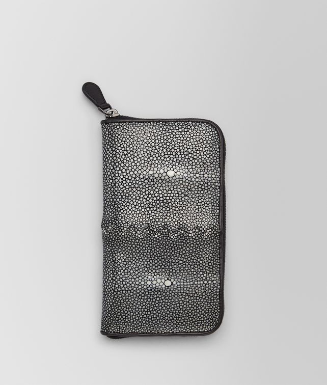 BOTTEGA VENETA ZIP AROUND WALLET IN NERO STINGRAY Zip Around Wallet U fp
