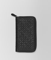 Bottega Veneta® PORTEMONNAIE MIT RUNDUM-REISSVERSCHLUSS AUS STRAUSSENLEDER ANTIK INTRECCIATO NERO Bottega Veneta® PORTEMONNAIE MIT RUNDUM-REISSVERSCHLUSS AUS STRAUSSENLEDER ANTIK INTRECCIATO NERO