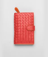 Bottega Veneta® Continental Portemonnaie aus gewachstem Intrecciato New Red Tangerine Bottega Veneta® Continental Portemonnaie aus gewachstem Intrecciato New Red Tangerine