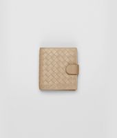 Bottega Veneta® French Flap Mini Portemonnaie aus Nappaleder Intrecciato Walnut Bottega Veneta® French Flap Mini Portemonnaie aus Nappaleder Intrecciato Walnut
