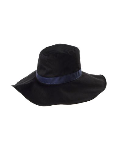 ZOOM 8 - Hat