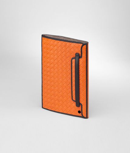 BOTTEGA VENETA - Mini iPad-Hülle aus Nappaleder Glass Intrecciato Tangerine