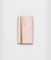Bottega Veneta® Schlüsseletui aus Micropolo Petale Bottega Veneta® Schlüsseletui aus Micropolo Petale