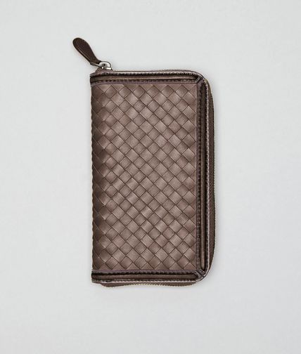 BOTTEGA VENETA - MUD INTRECCIATO BORDER CALF Zip Around Wallet