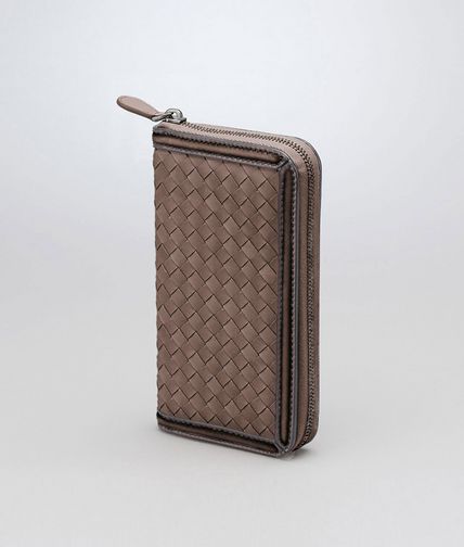 BOTTEGA VENETA - MUD INTRECCIATO BORDER CALF Zip Around Wallet