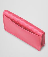 Bottega Veneta® KARTENETUI AUS NAPPALEDER INTRECCIATO ROSA SHOCK Bottega Veneta® KARTENETUI AUS NAPPALEDER INTRECCIATO ROSA SHOCK