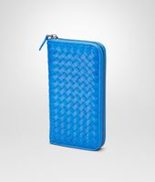 Bottega Veneta® PORTAFOGLIO SIGNAL BLUE IN VN INTRECCIATO CON ZIP Bottega Veneta® PORTAFOGLIO SIGNAL BLUE IN VN INTRECCIATO CON ZIP