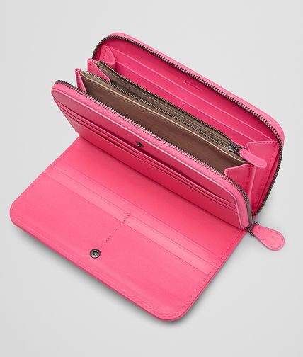 BOTTEGA VENETA - Rosa Shock Intrecciato Nappa Zip Around Wallet