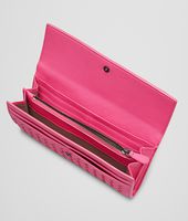 Bottega Veneta® ROSA SHOCK Intrecciato Washed Lambskin CONTINENTAL WALLET Bottega Veneta® ROSA SHOCK Intrecciato Washed Lambskin CONTINENTAL WALLET