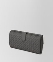 Bottega Veneta® PORTAFOGLIO CONTINENTAL NEW LIGHT GREY IN NAPPA INTRECCIATA Bottega Veneta® PORTAFOGLIO CONTINENTAL NEW LIGHT GREY IN NAPPA INTRECCIATA