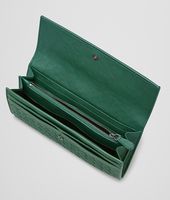 Bottega Veneta® EMERALD GREEN Intrecciato Washed Lambskin CONTINENTAL WALLET Bottega Veneta® EMERALD GREEN Intrecciato Washed Lambskin CONTINENTAL WALLET