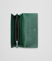 Bottega Veneta® EMERALD GREEN Intrecciato Washed Lambskin CONTINENTAL WALLET Bottega Veneta® EMERALD GREEN Intrecciato Washed Lambskin CONTINENTAL WALLET