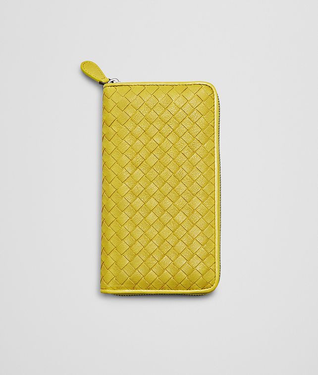 BOTTEGA VENETA PORTAFOGLIO NEW CHARTREUSE IN AGNELLO LAVATO INTRECCIATO CON ZIP Portafoglio con Zip D fp