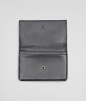 Bottega Veneta® PORTA CARTE NEW LIGHT GREY IN INTRECCIO SCOLPITO SPAZZOLATO Bottega Veneta® PORTA CARTE NEW LIGHT GREY IN INTRECCIO SCOLPITO SPAZZOLATO