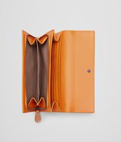 Bottega Veneta® SUN Intrecciato Ayers Livrea CONTINENTAL WALLET Bottega Veneta® SUN Intrecciato Ayers Livrea CONTINENTAL WALLET