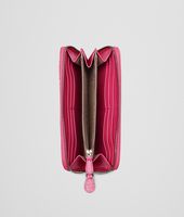 Bottega Veneta® Portemonnaie MIT ZIP aus glänzendem Krokodilleder ROSA SHOCK Bottega Veneta® Portemonnaie MIT ZIP aus glänzendem Krokodilleder ROSA SHOCK