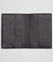 Bottega Veneta® MONALISA NERO INTRECCIATO AYERS PASSPORT CASE
Bottega Veneta® MONALISA NERO INTRECCIATO AYERS PASSPORT CASE