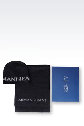 armani exchange hat and scarf set