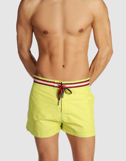 MONCLER MARE E PISCINA Boxer da mare su YOOX.COM Costumi: prezzi offerte e promozioni
