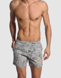 GOLDEN GOOSE - MARE E PISCINA - Pantaloni da mare - su YOOX.COM