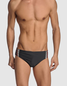 ARENA - MARE E PISCINA - Slip mare - su YOOX.COM