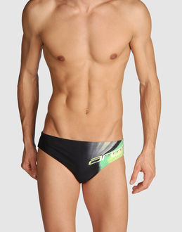 ARENA - MARE E PISCINA - Slip mare - su YOOX.COM