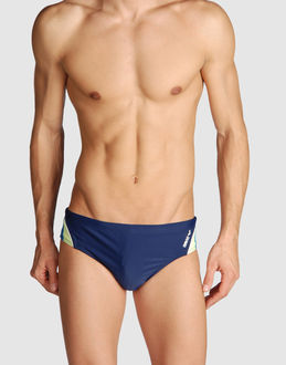 ARENA - MARE E PISCINA - Slip mare - su YOOX.COM