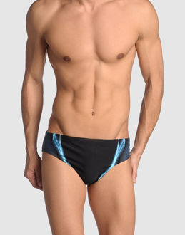 ARENA - MARE E PISCINA - Slip mare - su YOOX.COM