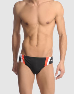 ARENA - MARE E PISCINA - Slip mare - su YOOX.COM