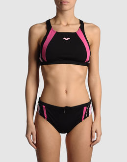ARENA - MARE E PISCINA - Costumi Gara - su YOOX.COM