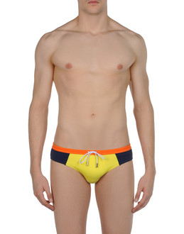 DSQUARED2 - Brief trunks