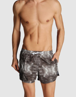 FRANKS - MARE E PISCINA - Pantaloni da mare - su YOOX.COM