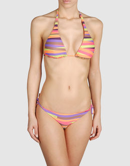 FISICO-CRISTINA FERRARI - MARE E PISCINA - Bikini - su YOOX.COM