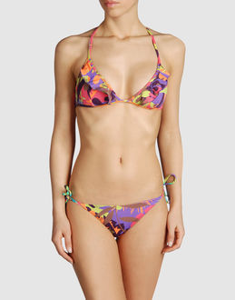 FISICO-CRISTINA FERRARI - MARE E PISCINA - Bikini - su YOOX.COM