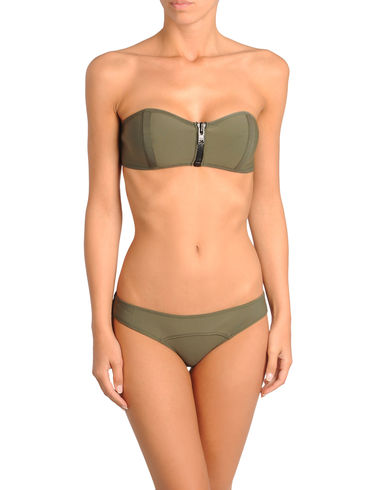 ZOOM LISA MARIE FERNANDEZ - Bikini