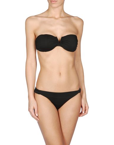 ZOOM FISICO-Cristina Ferrari - Bikini