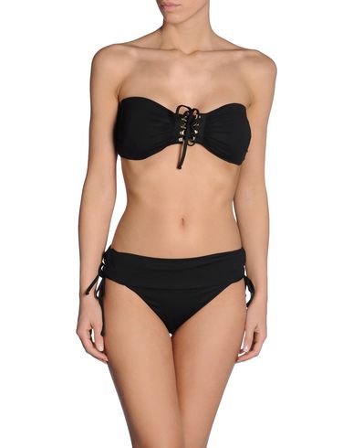 ZOOM FISICO-Cristina Ferrari - Bikini