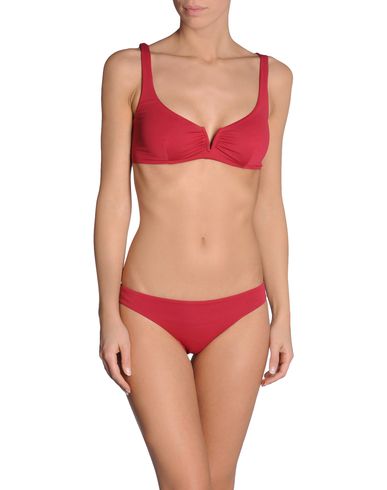 ZOOM FISICO-Cristina Ferrari - Bikini
