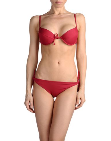 ZOOM FISICO-Cristina Ferrari - Bikini