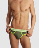 CALVIN KLEIN - Brief