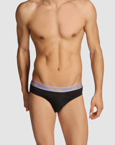 ZOOM CALVIN KLEIN - Brief