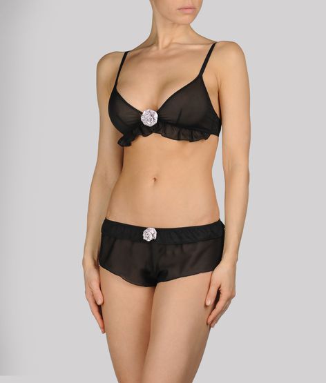 Soutien-gorge triangle